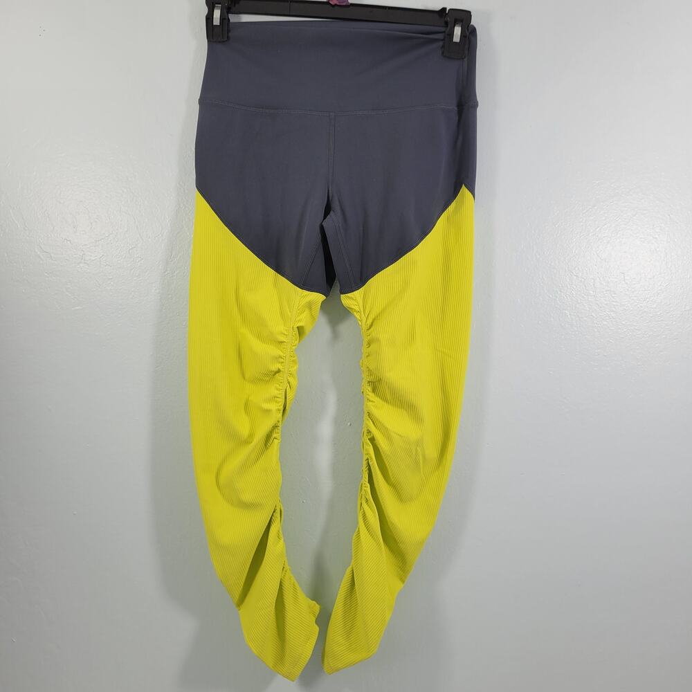 Zyia Active Gray Bottom with Yellow Ruched Legs Leggings Size 6-8  51322-0517